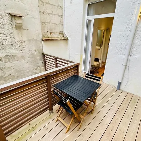 Nice Studio With Furnished Balcony In A Dynamic District Appartamento